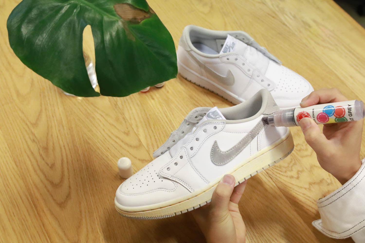 Foxtrot Uniform SNEAKER STAINER NAT GREY 1P