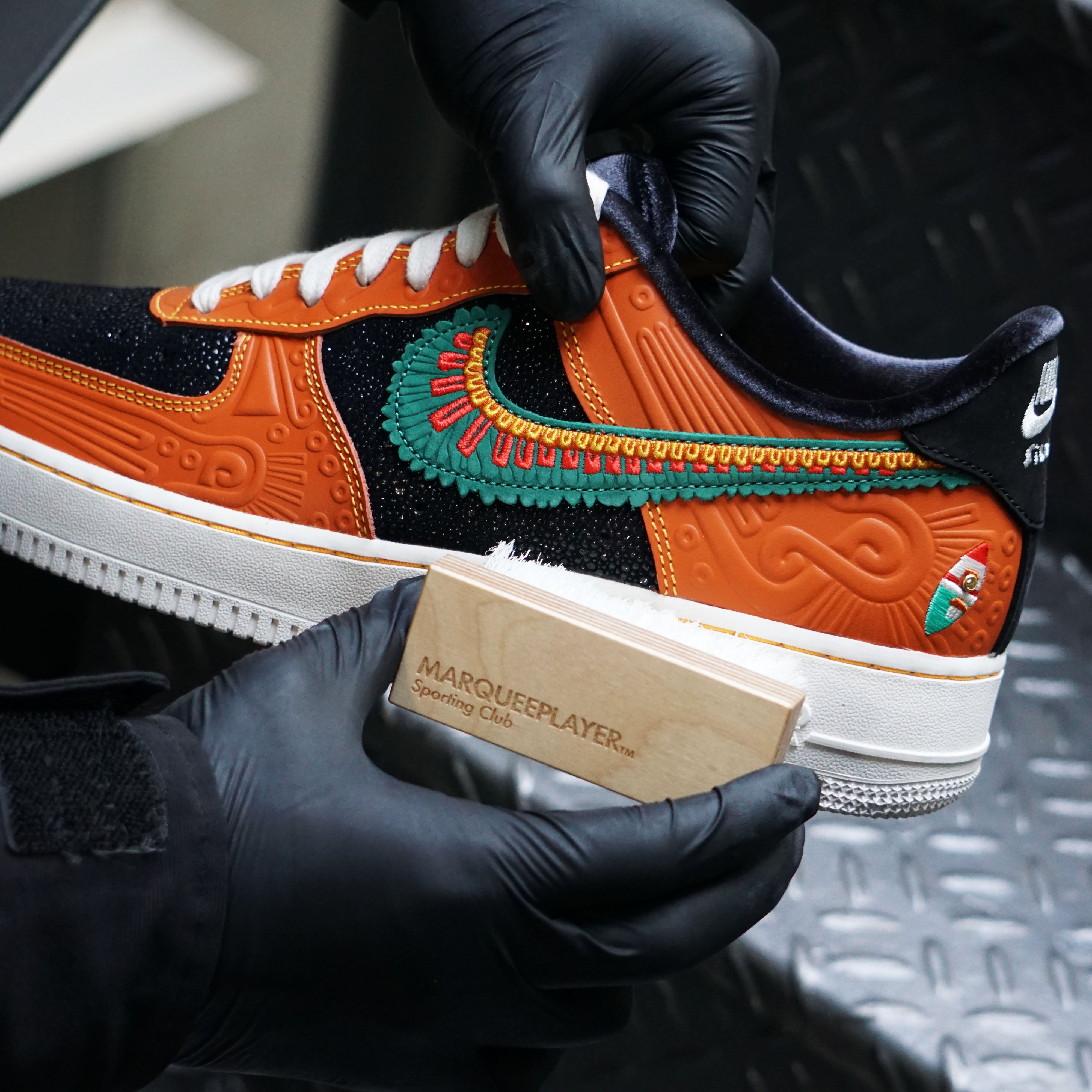 For SNEAKER CLEANING BRUSH #05