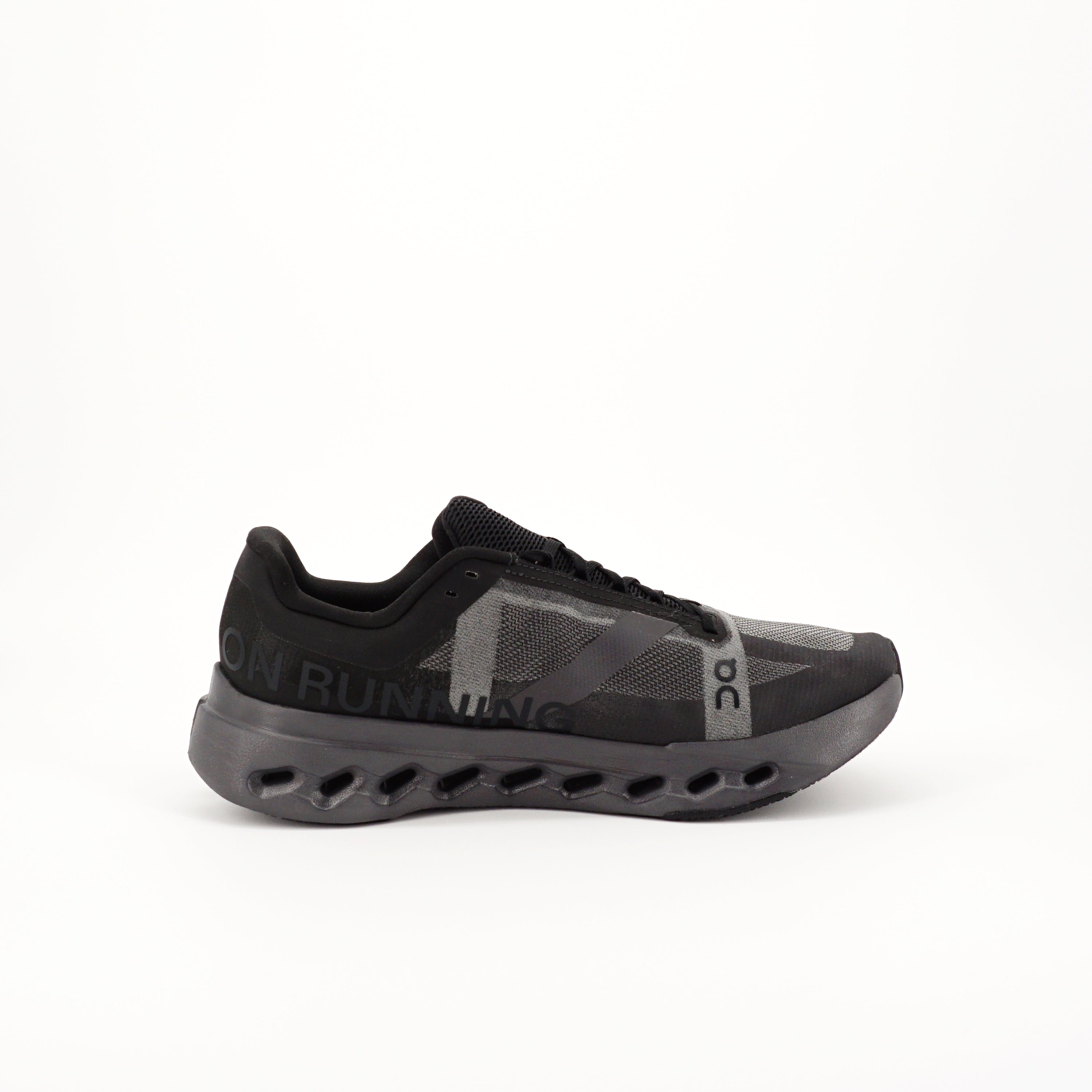 On Running Cloud Surfer Next Black 28cm