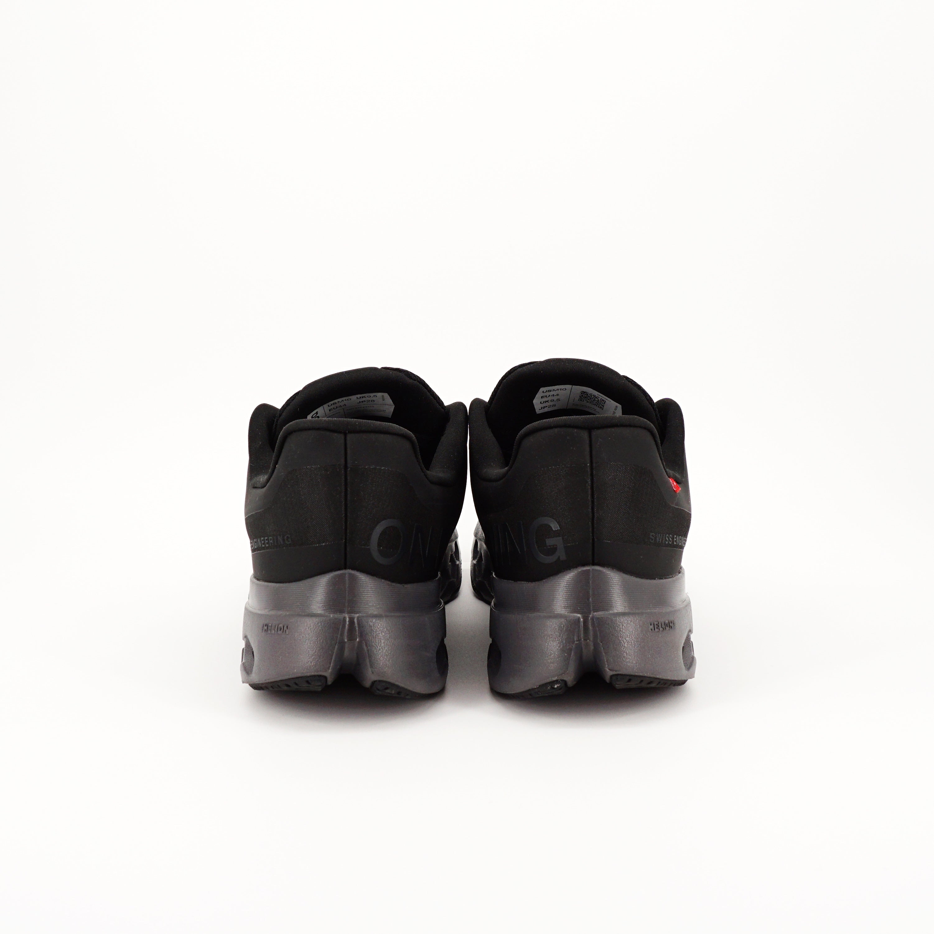 On Running Cloud Surfer Next Black 28cm