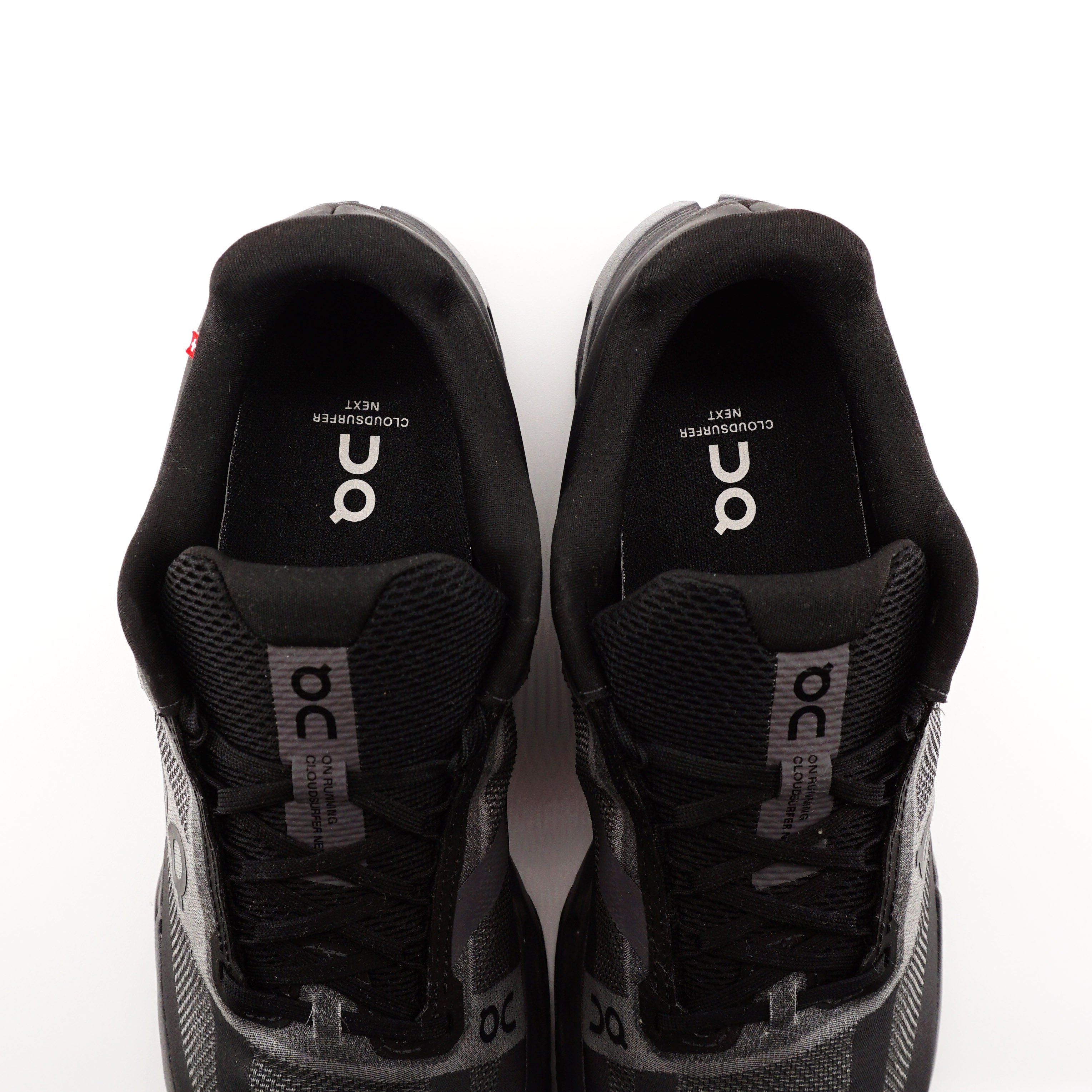 On Running Cloud Surfer Next Black 28cm
