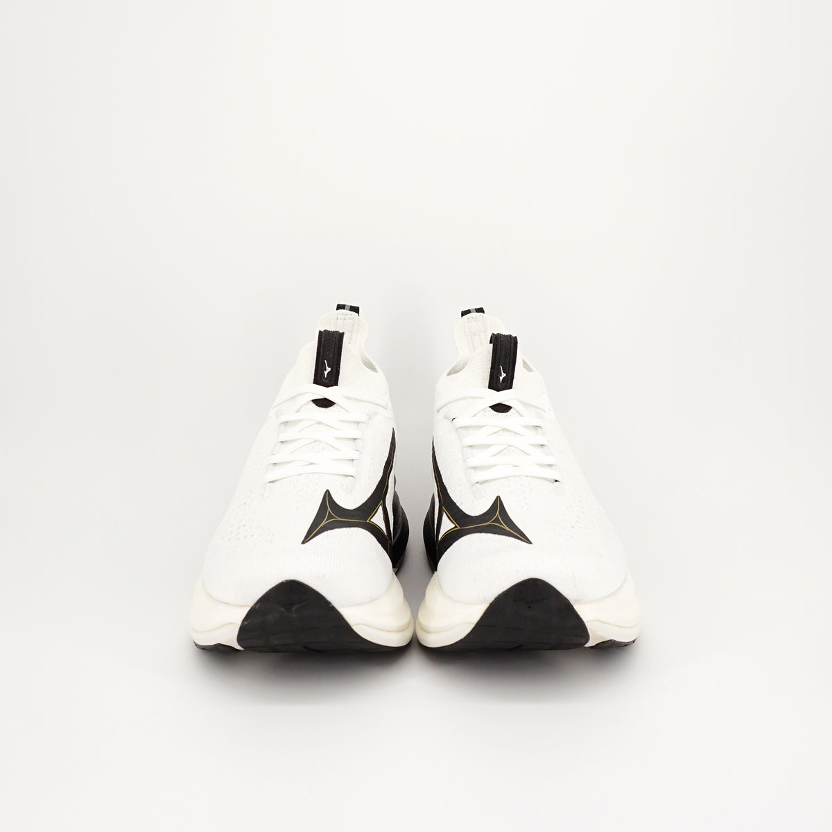 MIZUNO NEO VISTA 2 WHITE GOLD BLACK 27.5cm